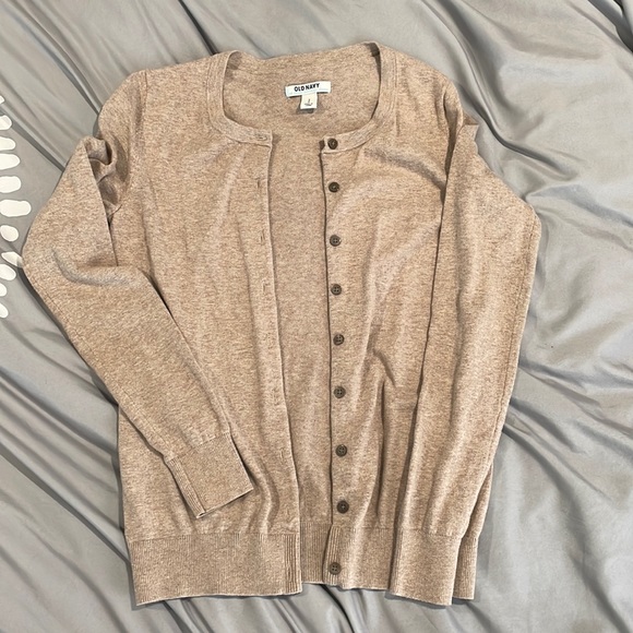 Old Navy Sweaters - LIKE NEW OLD NAVY CARDIGAN